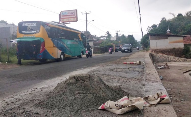 Tanggapi Soal Keluhan Warga Menes Soal Pekerjaan Ruas Jalan Cimanying - Jiput, CV. Abra Utama: Pekerjaan Sudah Seratus Persen, Pembayaran Baru Dua Puluh Lima Persen