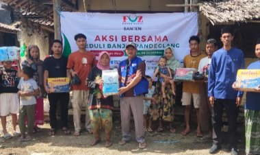Forum Zakat Banten (FOZ) Berikan Bantuan Korban Bencana Banjir.