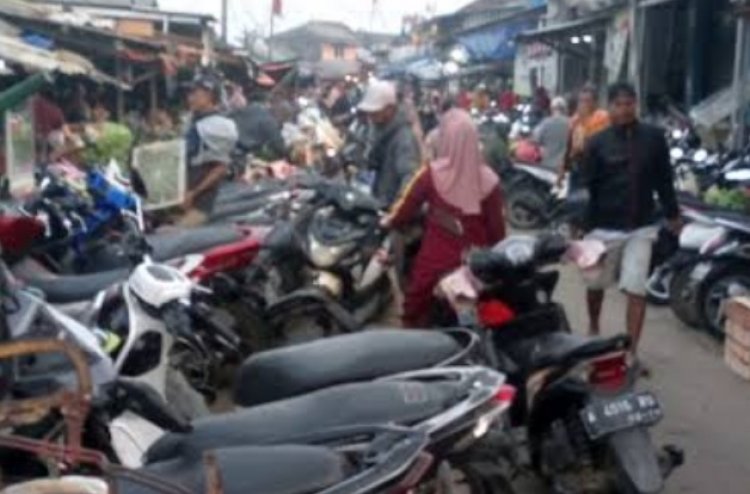 Selalau Macet Akibat Jalan Pasar Panimbang & Labuan Dijadikan Lahan Parkir Liar, DPC AMIRA Audiensi Dishub Pandeglang