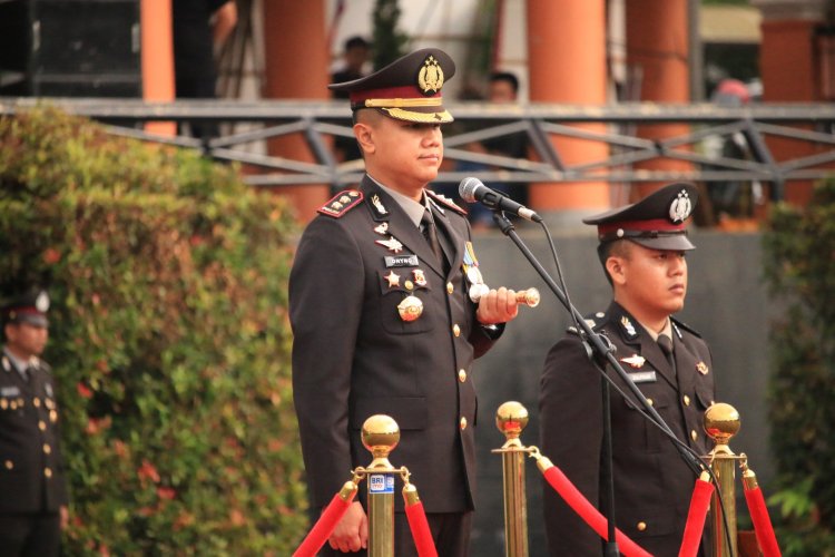 Polres Pandeglang Gelar Upacara Hari Bhayangkara Ke-79 di Alun-Alun Pandeglang