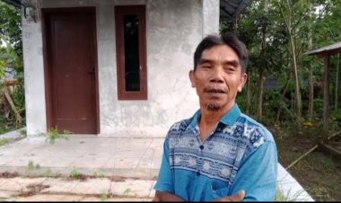 Memalukan! Gedung Posyandu Cimanis Mangkrak 6 Bulan, Kumuh dan Tak Terawat Warga: “Rumput Saja Sudah Jadi Penghuni Tetap!