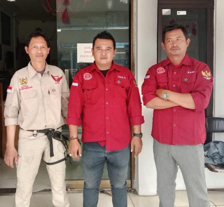 Dugaan Pekerjaan Revitalisasi SDN Mekarsari 3 Pakai Material Bekas Dan Abaikan K3.GOWI Dan Bara Api Desak Inspektorat Turun