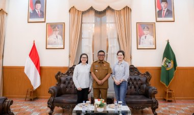 Terima Kunjungan Legenda Tenis Meja, Gubernur Andra Soni Bahas Kesejahteraan Atlet hingga Kesiapan Tuan Rumah PON