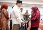 Wagub Dimyati Salurkan Kursi Roda dan Bantuan Sosial di Masjid Baitul Mukhtar  BSD