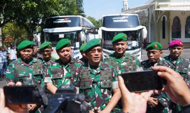 Pangdam III/Siliwangi Mayjen TNI Kosasih, S.E., M.M., Memberangkatkan 162 Pemudik Pada kegiatan “Mudik Gratis Bersama Kodam III/Siliwangi 2026