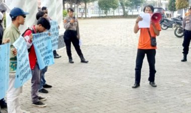 Diduga Banyak Yang Melanggar, Aktivis Minta Semua SPPG Se-Pandeglang Di Periksa, Juga Minta BUMDes & KOPDes Dilibatkan