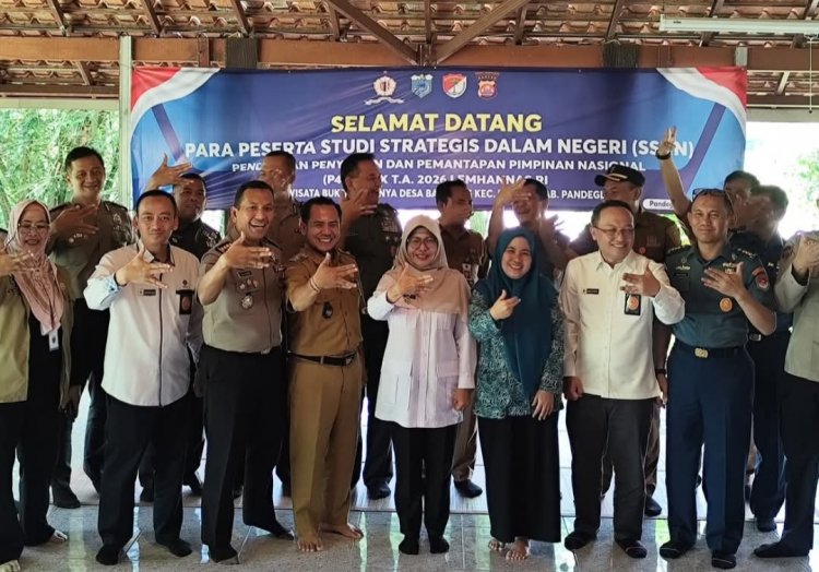 Bupati Pandeglang & Kadis Perikanan Dampingi Peserta SSDN Lemhannas RI Ke Wisata Alam Bukit Si Nyonya Banjar