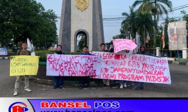 Kritik Program MBG di Pandelang Yang Penuh Dengan Aroma KKN, Aktivis Pandeglang Drudug Kantor Bupati Pandeglang, Minta BGN Lakukan Audit Menyeluruh