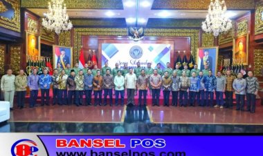 Menhan Sjafrie dan Panglima TNI Bahas Tantangan Strategis Nasional Bersama Purnawirawan TNI