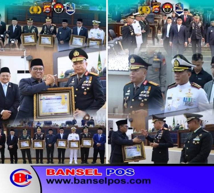 Gubernur Andra Soni Beri Penghargaan Kepada Kapolda Banten Pada Penyelenggaraan Pengamanan Operasi Ketupat 2026