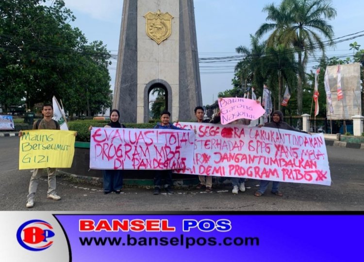 Kritik Program MBG di Pandelang Yang Penuh Dengan Aroma KKN, Aktivis Pandeglang Drudug Kantor Bupati Pandeglang, Minta BGN Lakukan Audit Menyeluruh