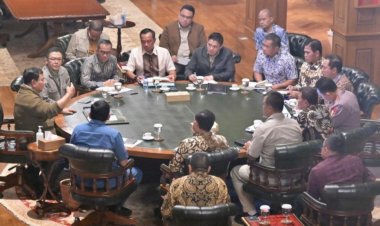 Ratas di Hambalang, Presiden Prabowo Bahas Aspirasi Pekerja hingga Peran Kampus untuk Bangun Daerah