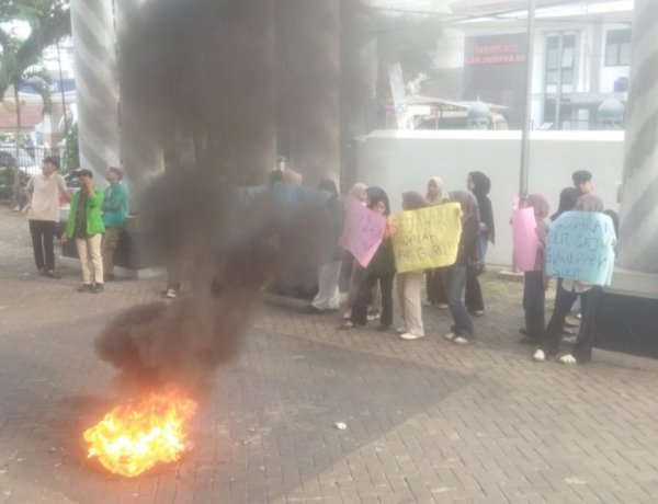 BEM STKIP Syekh Manshur Gelar Aksi Refleksi Hardiknas, Soroti Krisis Pendidikan di Pandeglang