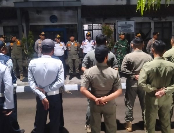 Gelar Apel Siaga, Petugas Gabungan Siap Amankan Keberangkatan Perdana Jemaah Haji Pandeglang
