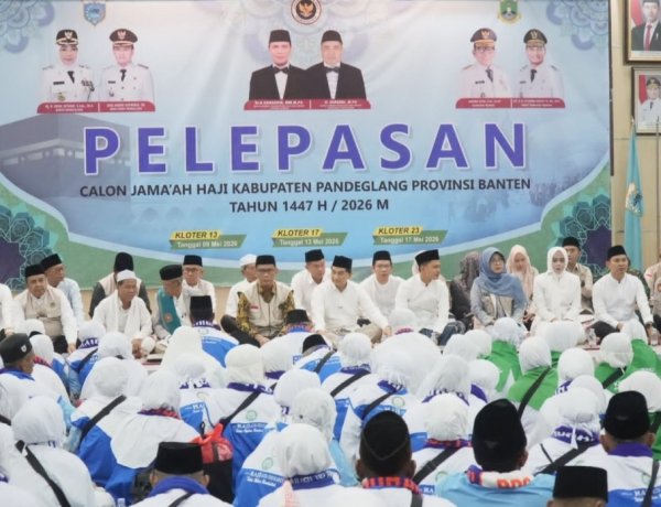 Suasana Haru Iringi Pelepasan 388 Jemaah Calon Haji Kloter Pertama Asal Pandeglang