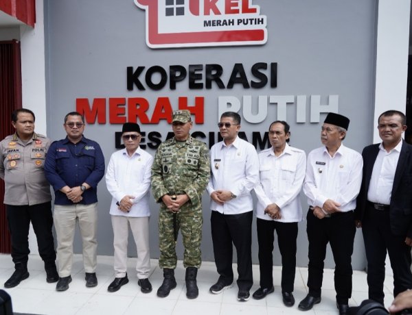 Pangdam III/Siliwangi Mayjen TNI Kosasih, Hadiri Launching KDKMP Bersama Presiden RI