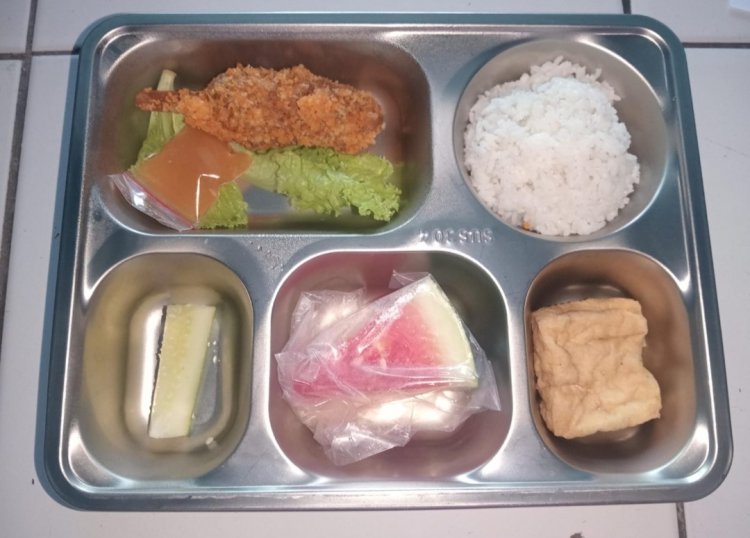 Menu Ayam Berbau Busuk, Ribuan Paket MBG SPPG Cigadung 3 di Pandeglang Dikembalikan