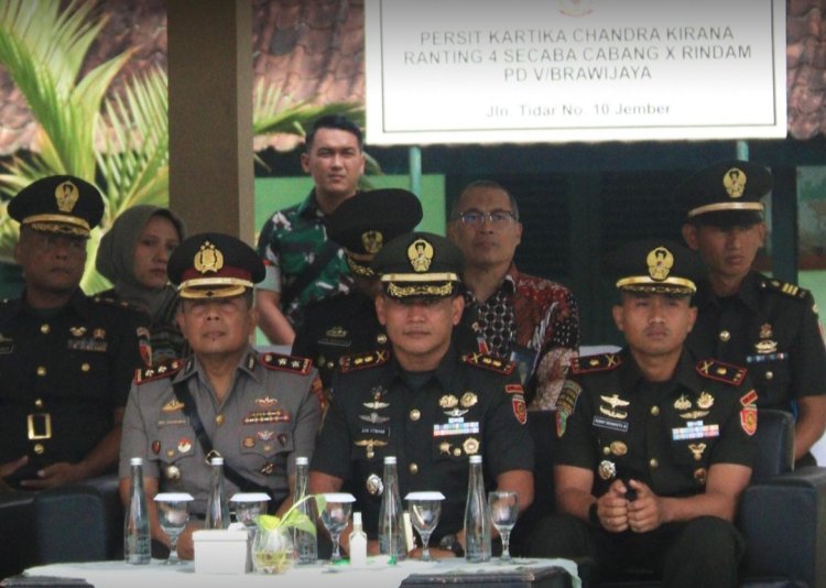 48 Ksatria Condromowo Resmi Sandang Pangkat Baru, Danyonif 509/BY Kostrad Letkol Inf Juni Fitriyan, S.H., M.H.I., M.Han. Hadiri Penutupan Diktukba TNI AD Gel II Ta 2026