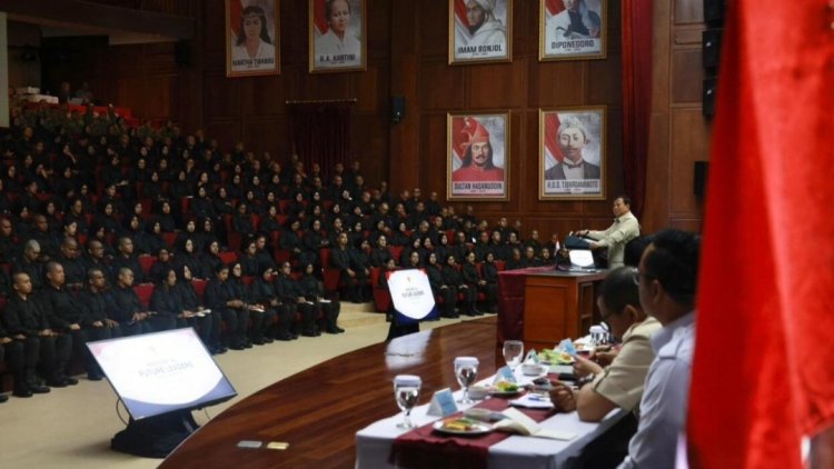Seskab Teddy: Presiden Prabowo Beri Taklimat Peserta Presidential Future Leaders Program 2026