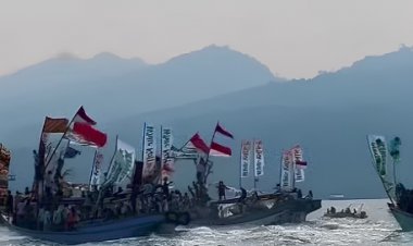 Parade Kapal hingga Lepas Tukik, Kemeriahan Pesta Laut Carita 2026 Pikat Ribuan Wisatawan