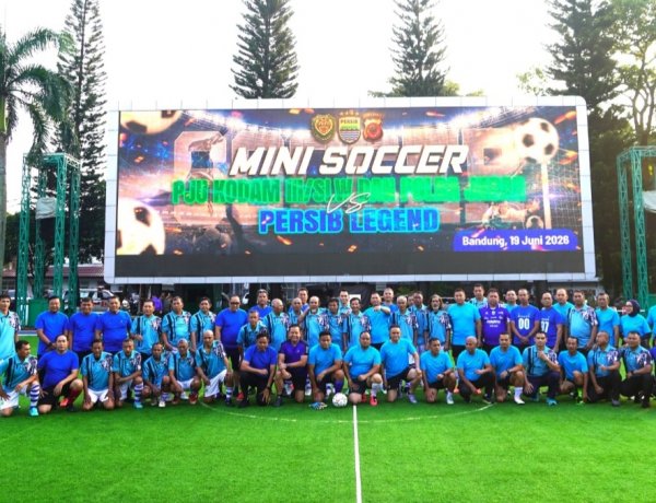 Kodam III/Siliwangi dan Polda Jabar Pererat Sinergitas Bersama Persib Legend melalui Mini Soccer dan Nobar Piala Dunia 2026