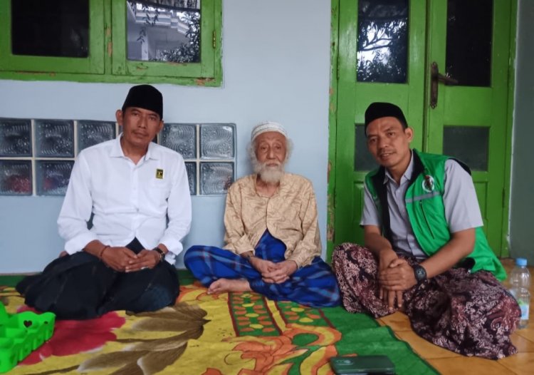 Jelang Muscab DPC PPP Pandeglang, Ketua DPC dan Ketua Panitia Muscab Meminta Doa Dari Abuya Muhtadi Cidahu