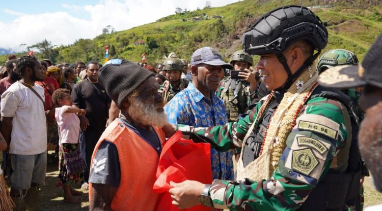 Delapan Anggota OPM Kodap XV/Ngalum Kupel Memilih Jalan Damai, Kiwirok Menorehkan Harapan Baru bagi Papua