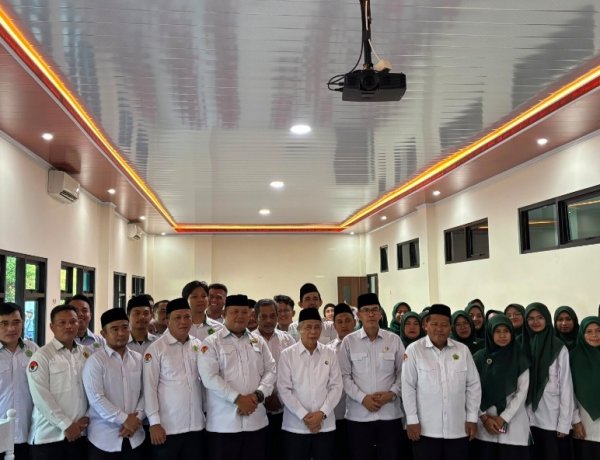 Kepala Kanwil Kemenag Provinsi Banten Dorong Peningkatan Prestasi dan Profesionalisme Guru di MAN 2 Pandeglang