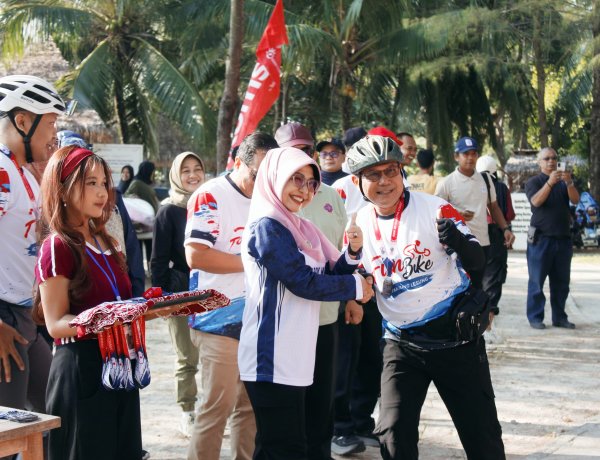 Dongkrak Wisatawan, Bupati Pandeglang Desak Pengelola Destinasi Perbanyak Event