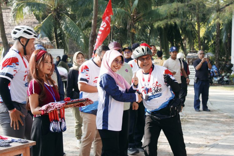 Dongkrak Wisatawan, Bupati Pandeglang Desak Pengelola Destinasi Perbanyak Event