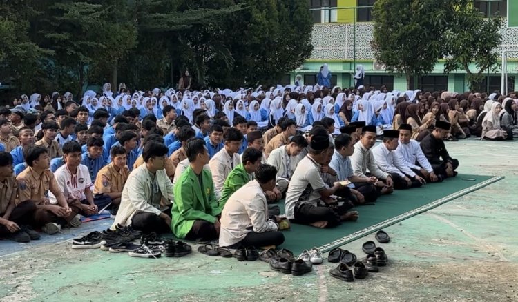 Khusyuk dan Tertib, Sosialisasi Tata Tertib Jadi Fokus Pembinaan Siswa MAN 2 Pandeglang