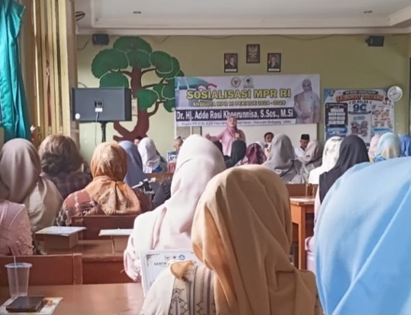 Bawa Dua Agenda ke SMPN 1 Karangtanjung, Adde Rosi Sosialisasikan 4 Pilar dan Tinjau Realisasi 917 Beasiswa PIP